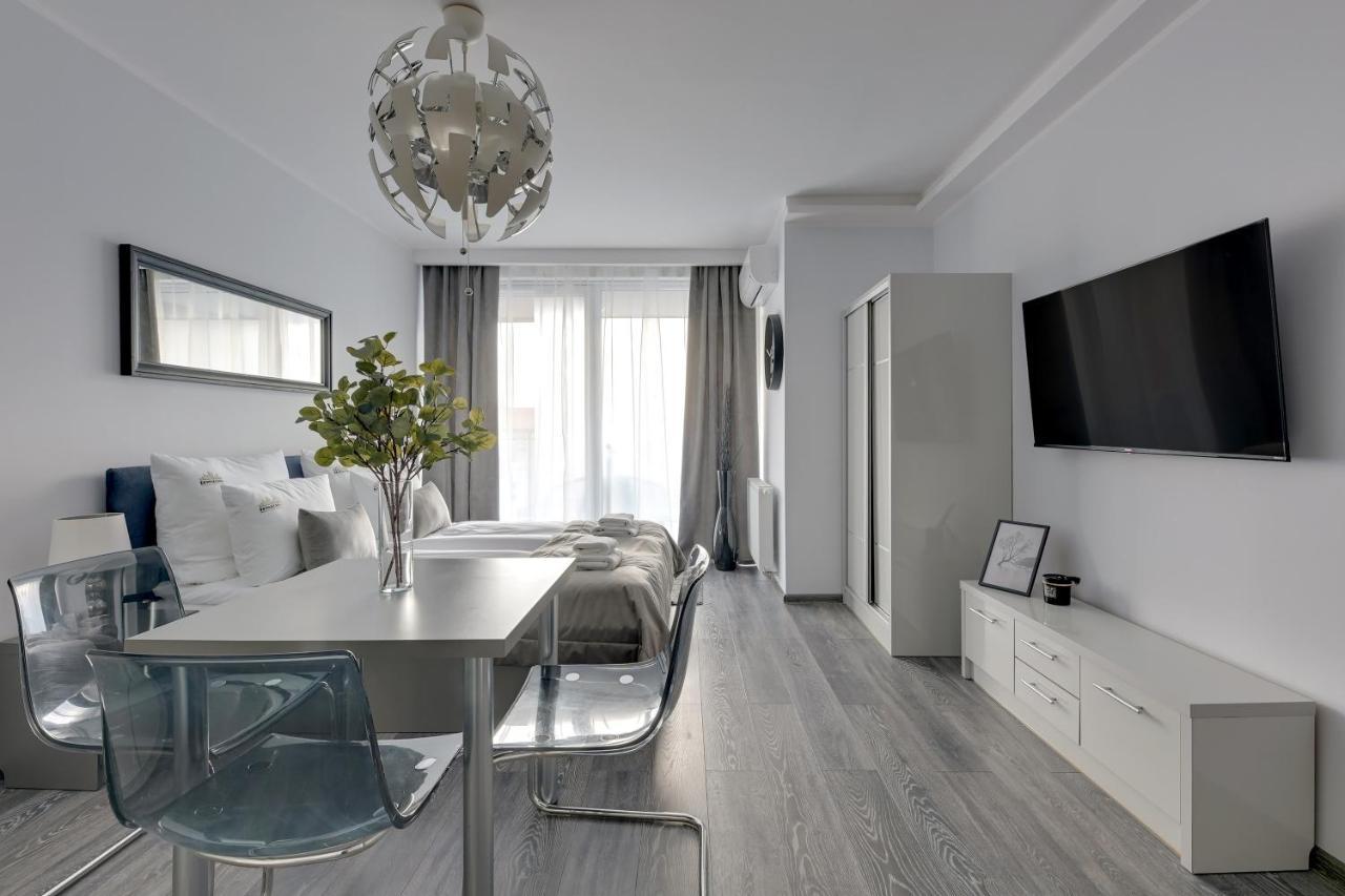 Downtown Apartments Sadova City Center & Parking Gdansk Exterior photo